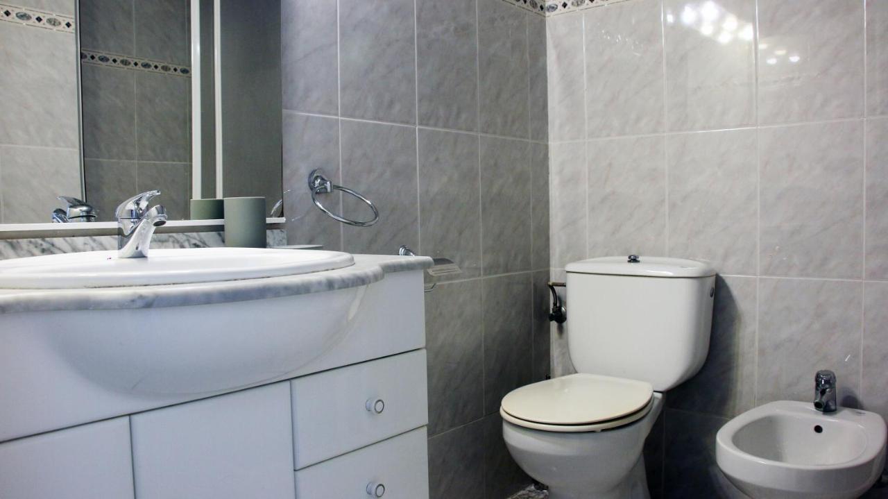 Sta. Eulalia Familias Arysal Apartment ซาลอว์ ภายนอก รูปภาพ