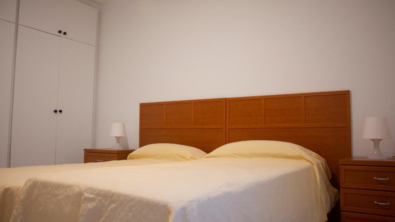 Sta. Eulalia Familias Arysal Apartment ซาลอว์ ภายนอก รูปภาพ